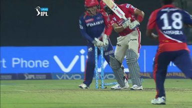 M7: DD vs KXIP – Manan Vohra Wicket