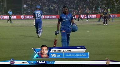 M10: DC vs KKR – Prithvi Shaw Wicket