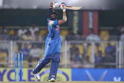 All 8 sixes by Shubman Gill