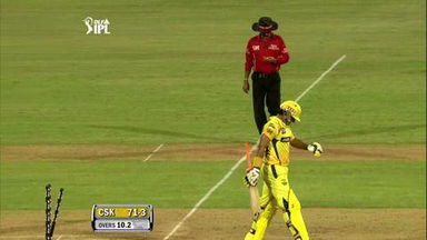 Match 37 CSK vs KXIP – Raina's Wicket