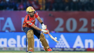 Shashank Singh's powerful cameo of 33*(15)