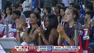 M17: DD vs KKR – Kedar Jadhav Wicket